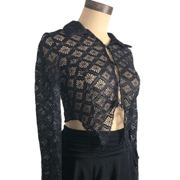 Women's Black Button up Crop-top - Picture 4 of 6